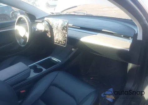 2022 Tesla Model 3 Long Range Dual Motor All-Wheel Drive z USA, uszkodzony, nr VIN 5YJ3E1EB0NF181589